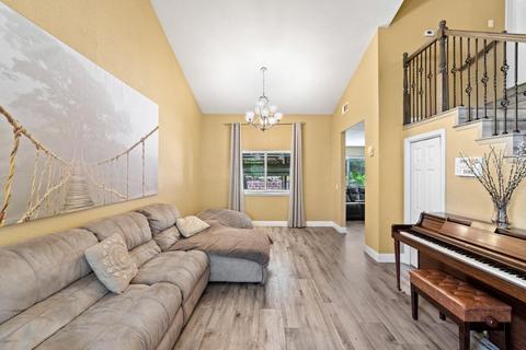 8208 Silverside Dr, Antelope, CA 95843 photo 4