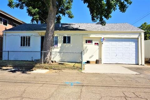 334 E Pine St, Lodi, CA 95240 photo 1