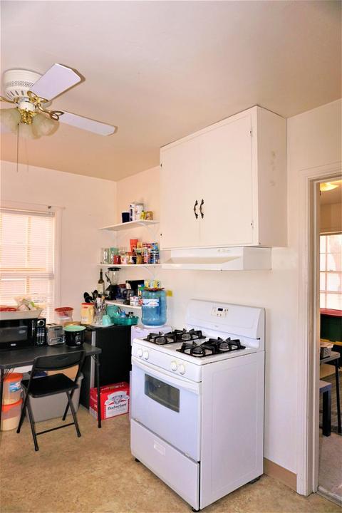 334 E Pine St, Lodi, CA 95240 photo 9