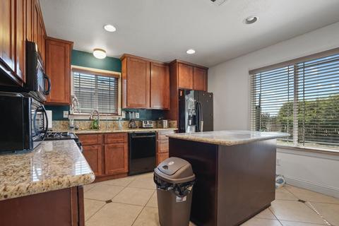 2405 Venus Dr, Ceres, CA 95307 photo 12