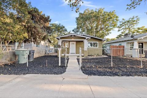 319 Laurel Ave, Modesto, CA 95351 photo 2