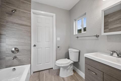 319 Laurel Ave, Modesto, CA 95351 photo 10