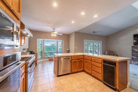 1641 Graywolf Cir, Turlock, CA 95382 photo 11