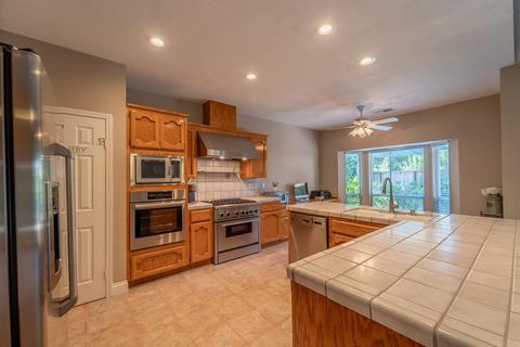 1641 Graywolf Cir, Turlock, CA 95382 photo 3