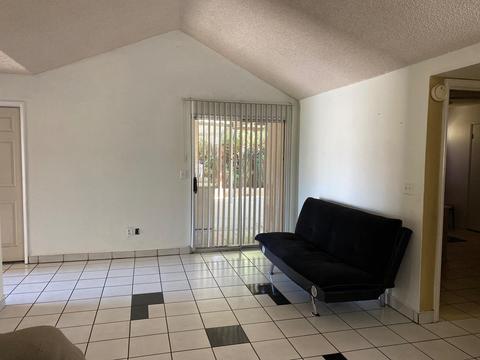 1016 Pine Tree Ln, Modesto, CA 95351 photo 8