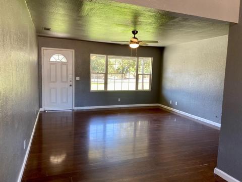 2413 Paradise Rd, Modesto, CA 95358 photo 4