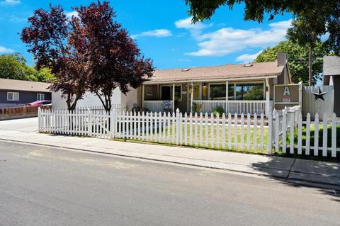 1101 Del Vale Ave, Modesto, CA 95350 photo 3