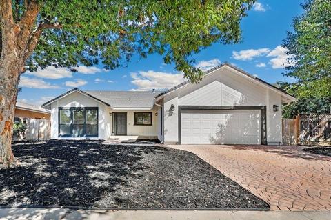 1424 Kingfield Dr, Modesto, CA 95350 photo 1