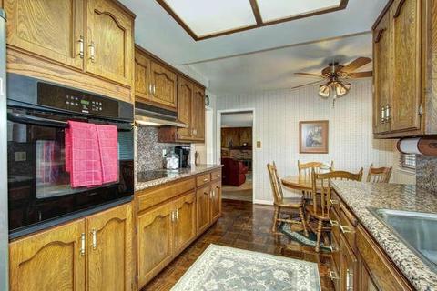 6301 Saint James Dr, Carmichael, CA 95608 photo 10