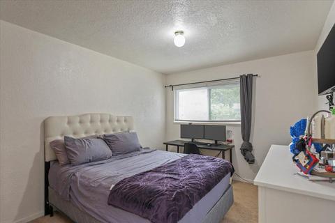 215 E Whittier Ave, Tracy, CA 95376 photo 22