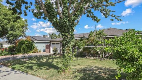 215 E Whittier Ave, Tracy, CA 95376 photo 3