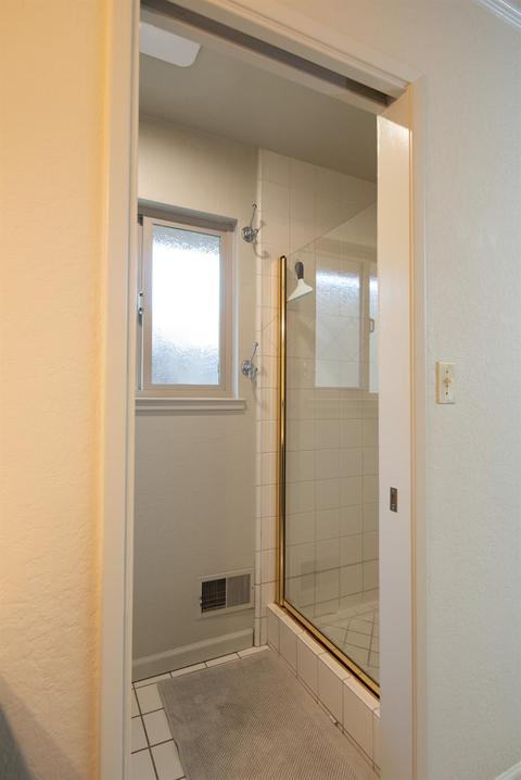 1320 Hidden Glen Dr, Modesto, CA 95355 photo 33