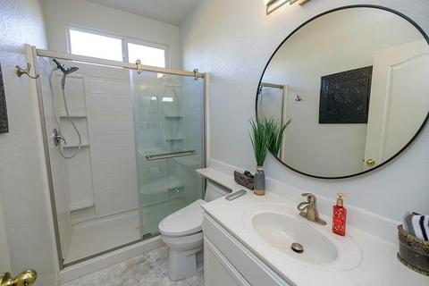 4040 N Berkeley Ave, Turlock, CA 95382 photo 19