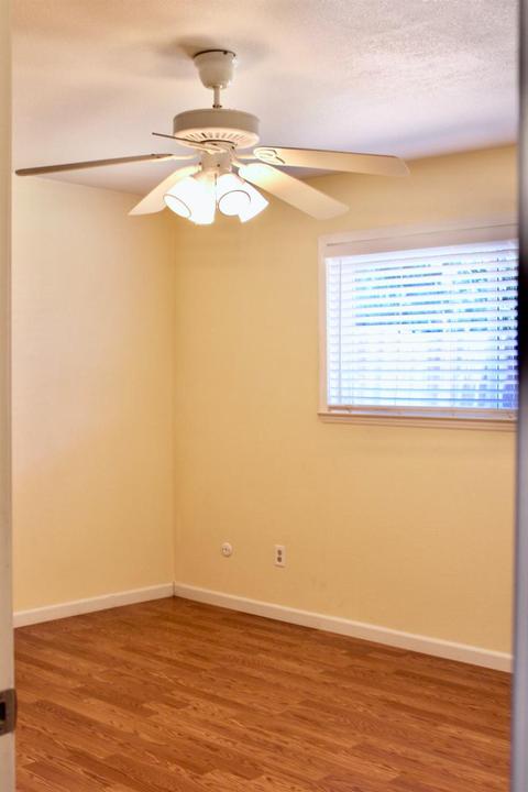 600 Cameron, Modesto, CA 95357 photo 17
