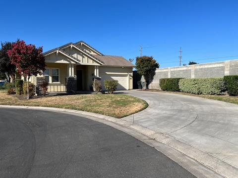 1708 Thomas Ct, Modesto, CA 95355 photo 1