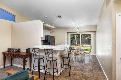 301 Crowley Dr, Turlock, CA 95382 photo 10