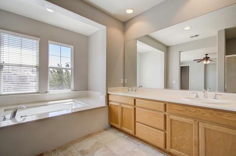 2569 Bennett Ct, Tracy, CA 95377 photo 6