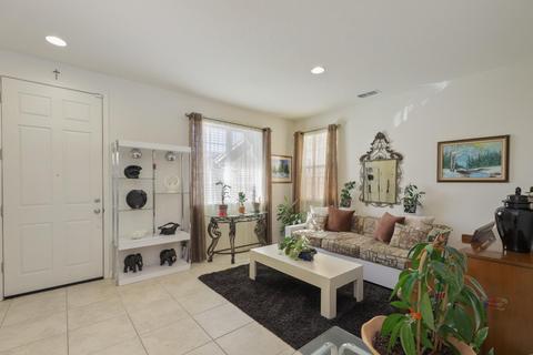 369 Craftsman Dr, Lathrop, CA 95330 photo 8