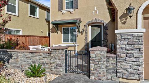 369 Craftsman Dr, Lathrop, CA 95330 photo 4