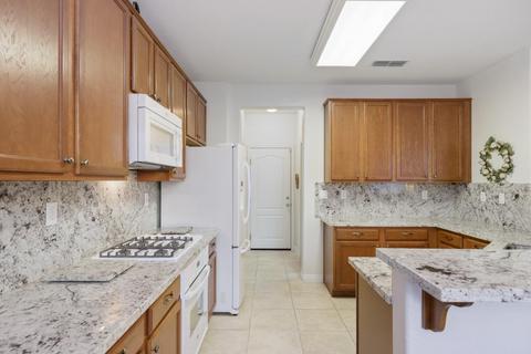 369 Craftsman Dr, Lathrop, CA 95330 photo 19