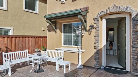 369 Craftsman Dr, Lathrop, CA 95330 photo 6