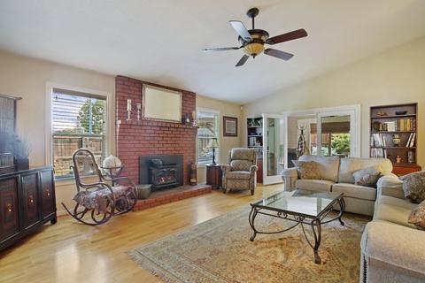 1748 Lakeshore Dr, Lodi, CA 95242 photo 19