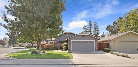 1748 Lakeshore Dr, Lodi, CA 95242 photo 3