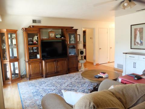 2027 Joaquin St, Modesto, CA 95350 photo 5