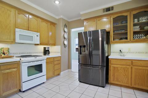 1843 Komenich Dr, Manteca, CA 95336 photo 13