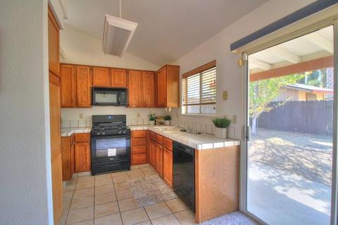1608 Brookshire Ct, Modesto, CA 95358 photo 12