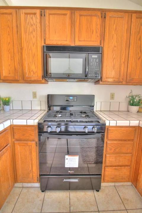 1608 Brookshire Ct, Modesto, CA 95358 photo 11