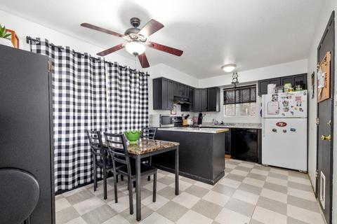 6008 Bourbon Dr, Carmichael, CA 95608 photo 9