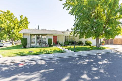 1204 Halifax Ln, Modesto, CA 95350 photo 2