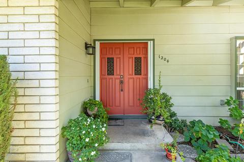 1204 Halifax Ln, Modesto, CA 95350 photo 5