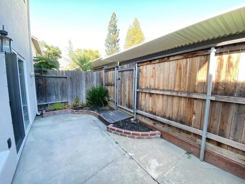 3939 Oak Villa Cir, Carmichael, CA 95608 photo 16