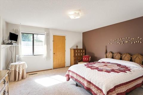 923 Azalea, Ripon, CA 95366 photo 21