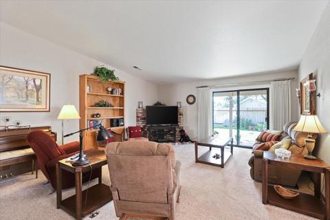 923 Azalea, Ripon, CA 95366 photo 7