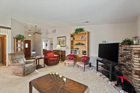 923 Azalea, Ripon, CA 95366 photo 5