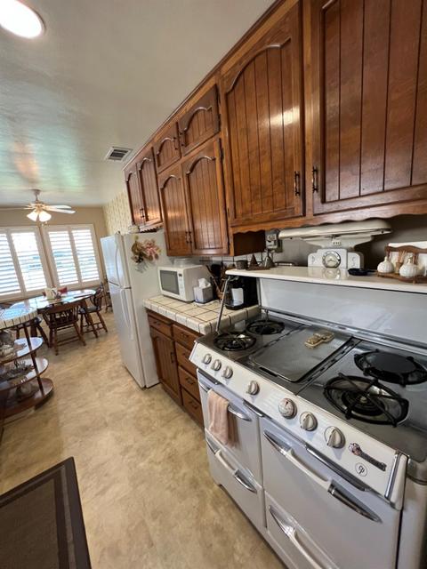 601 Windsor Dr, Lodi, CA 95240 photo 22