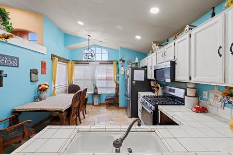 808 Fall River Dr, Modesto, CA 95351 photo 8