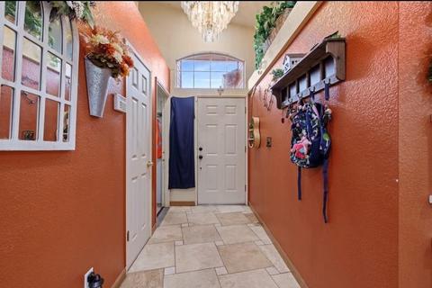 808 Fall River Dr, Modesto, CA 95351 photo 4