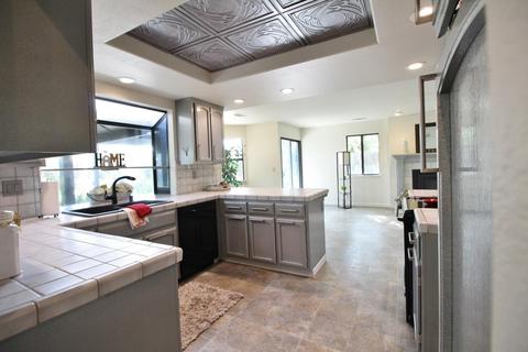 2812 Canyon Dr, Modesto, CA 95351 photo 9
