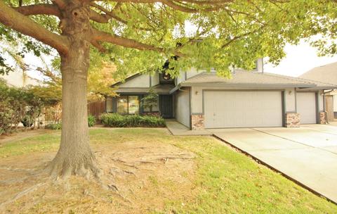 2812 Canyon Dr, Modesto, CA 95351 photo 1