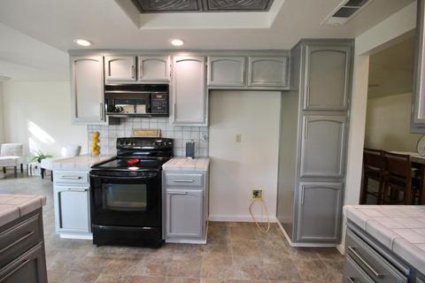 2812 Canyon Dr, Modesto, CA 95351 photo 11