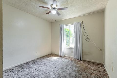 1817 Milpas Ln, Modesto, CA 95355 photo 13