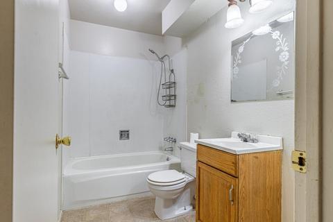 1817 Milpas Ln, Modesto, CA 95355 photo 18