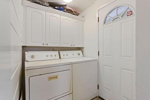 303 E Arcade St, Stockton, CA 95204 photo 16