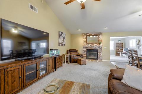7909 Eagle Peak Way, Antelope, CA 95843 photo 2