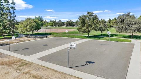 2604 Oaklawn Dr, Modesto, CA 95355 photo 48