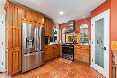 855 Burr St, Davis, CA 95616 photo 2